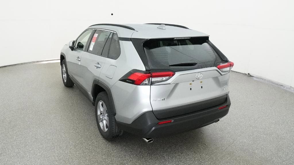 Thumbnail: 2025 Toyota RAV4 - 31