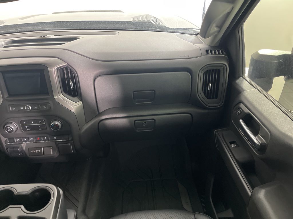 Thumbnail: 2025 Chevrolet Silverado 2500 - 15