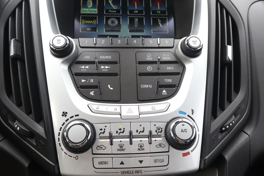 Thumbnail: 2012 Chevrolet Equinox - 21