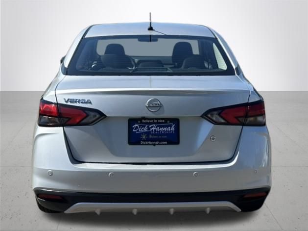 2025 Nissan Versa 1.6 S