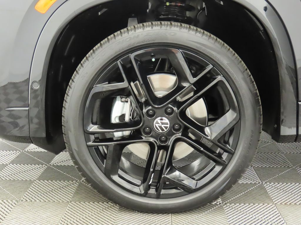 2025 Volkswagen Tiguan SE R-Line Black 31