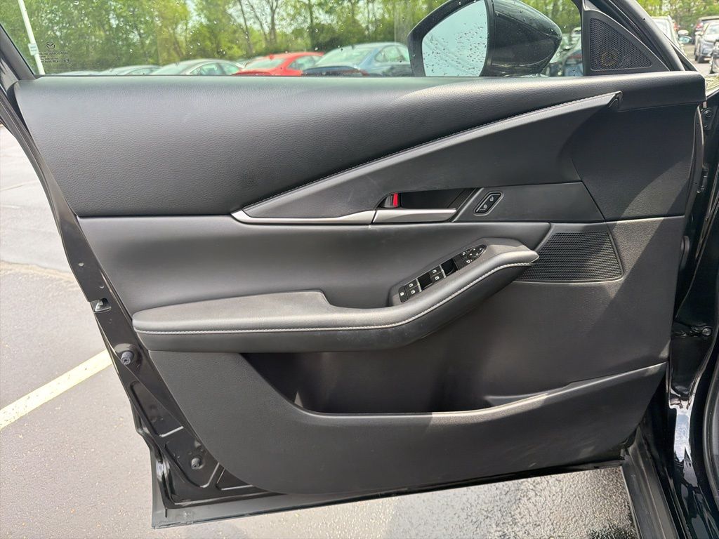 Thumbnail: 2023 Mazda CX-30 - 17