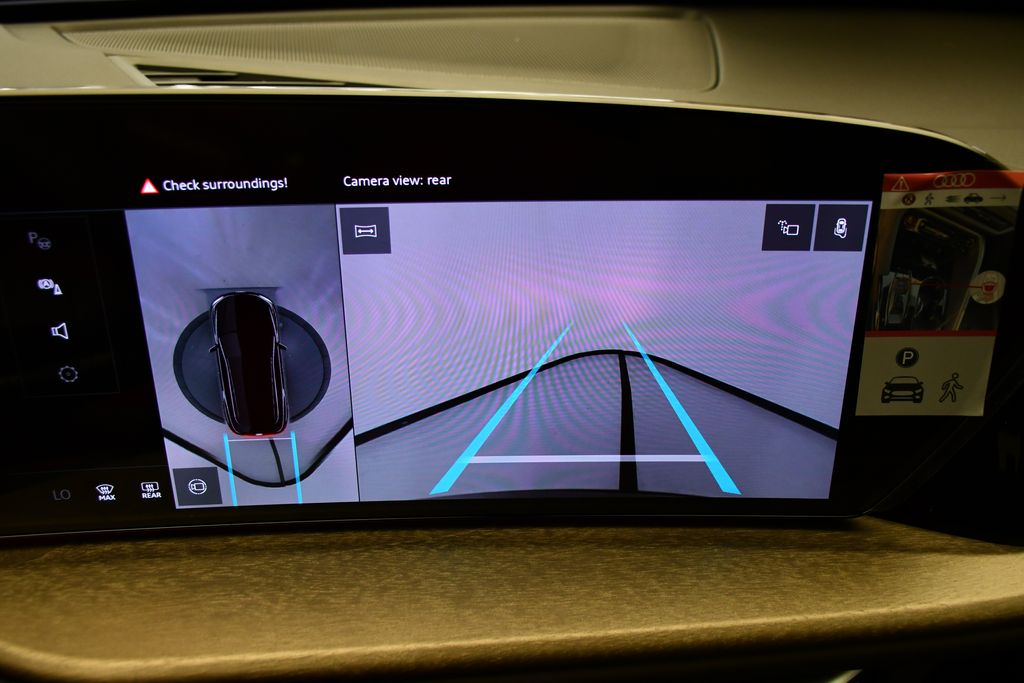 Thumbnail: 2025 Audi Q5 - 25