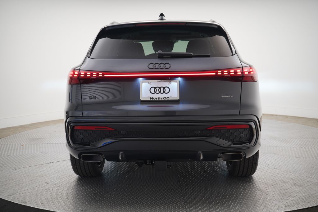 Thumbnail: 2026 Audi Q5 - 4