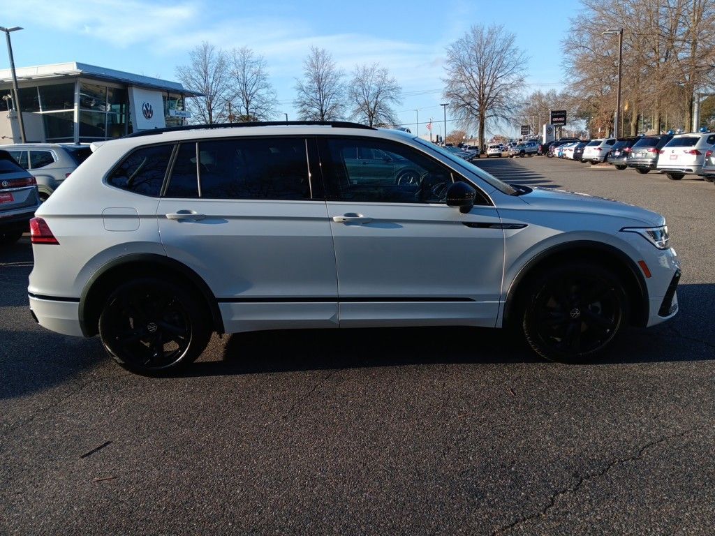 2024 Volkswagen Tiguan 2.0T SE R-Line Black 6