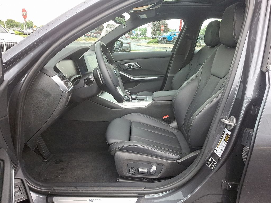2022 BMW 3 Series 330i xDrive 14