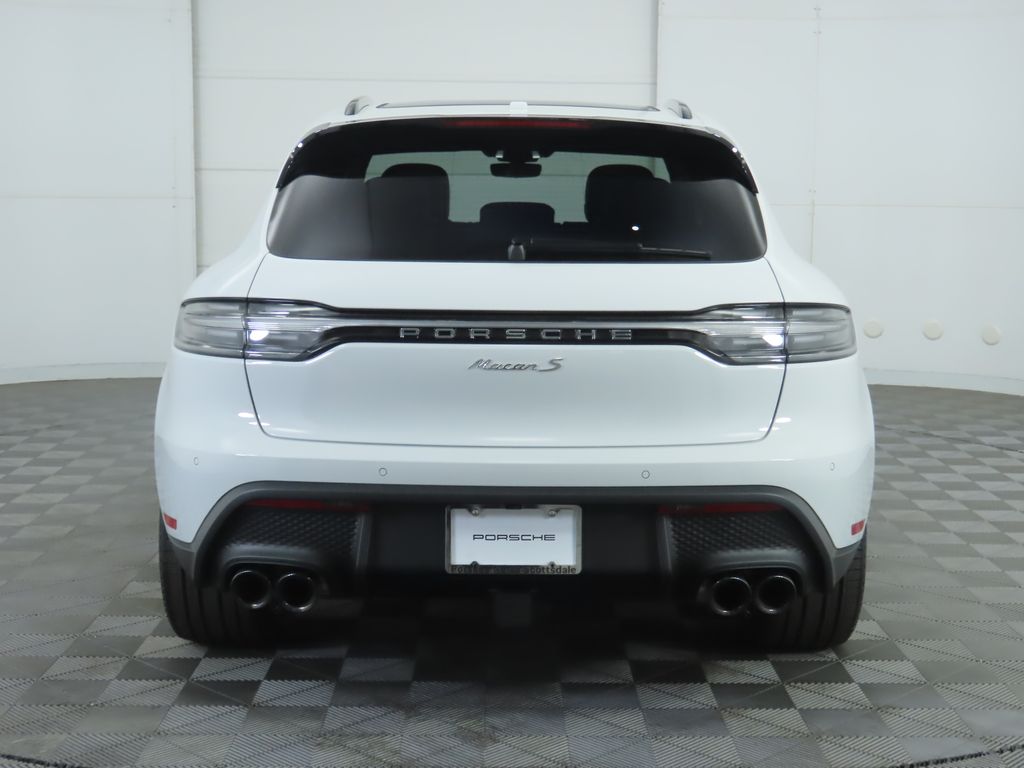 Thumbnail: 2025 Porsche Macan - 6
