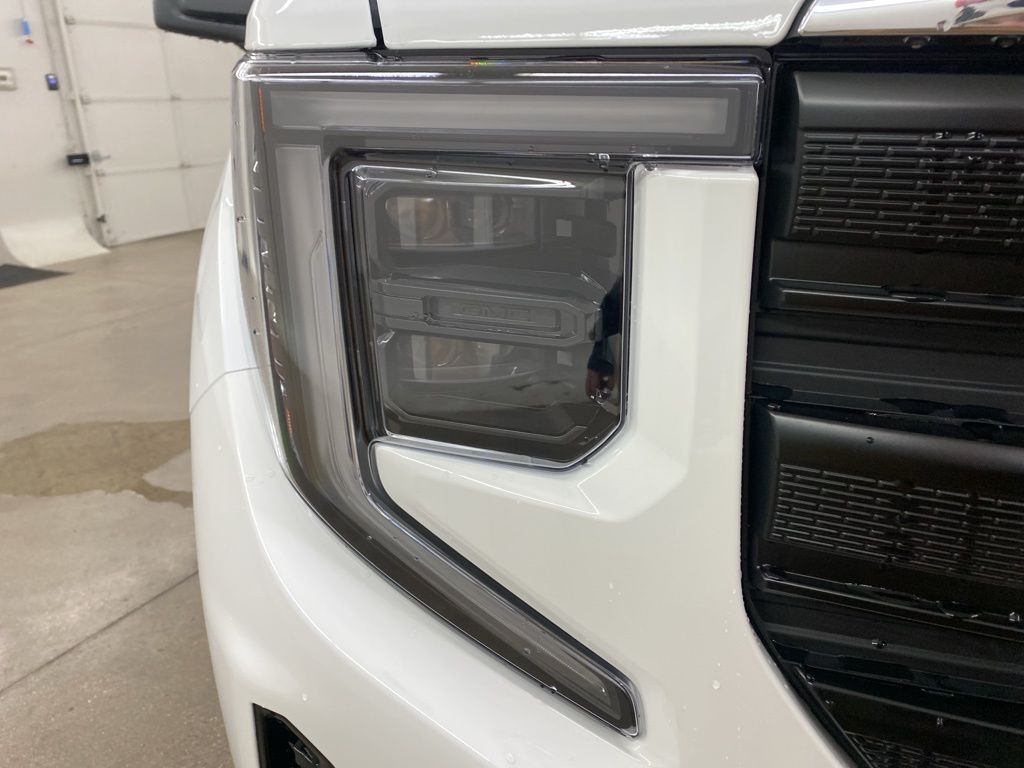 2025 GMC Sierra 1500 Pro photo
