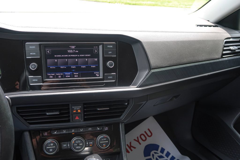 2023 Volkswagen Jetta 1.5T SE