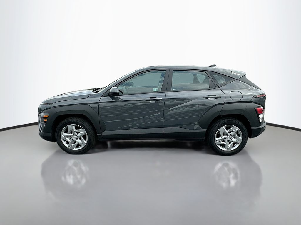 2025 Hyundai Kona SE 8