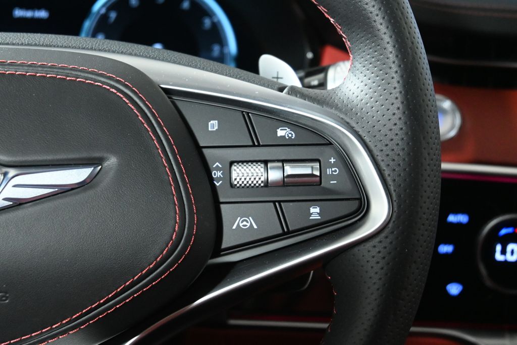 2024 Genesis GV70 2.5T 17