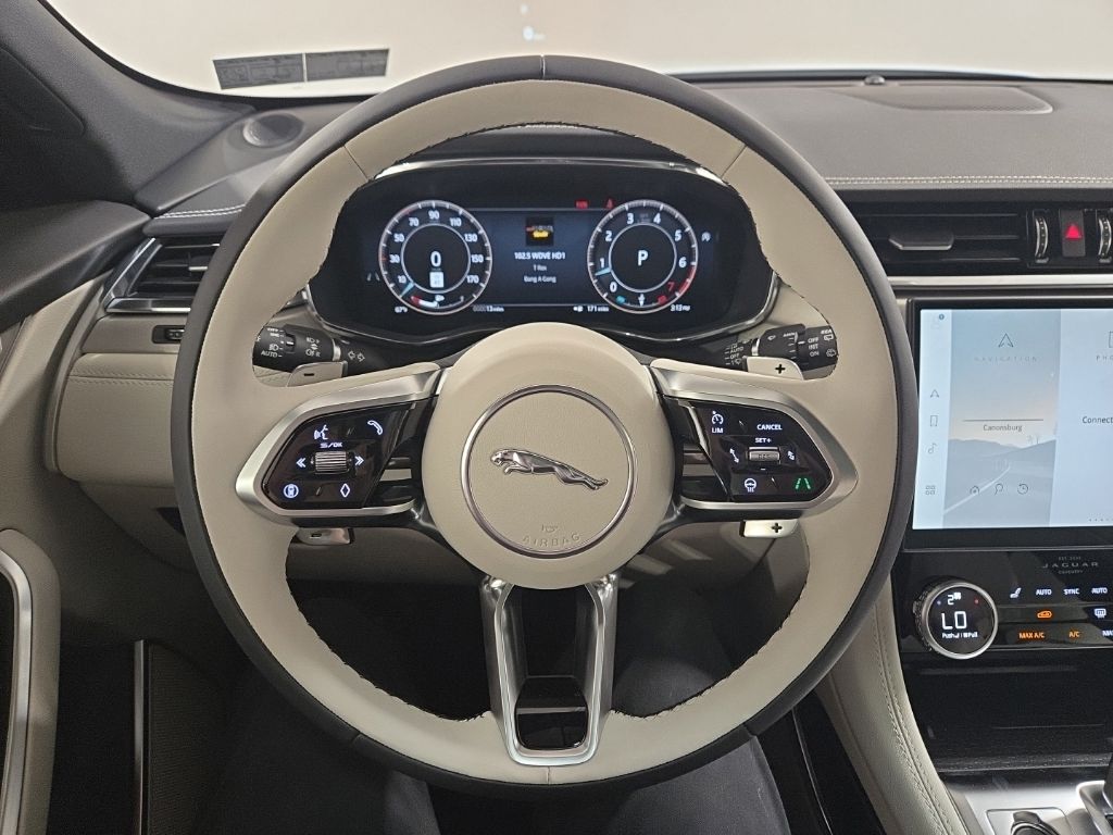New 2026 White Jaguar P250 R-Dynamic S image 10