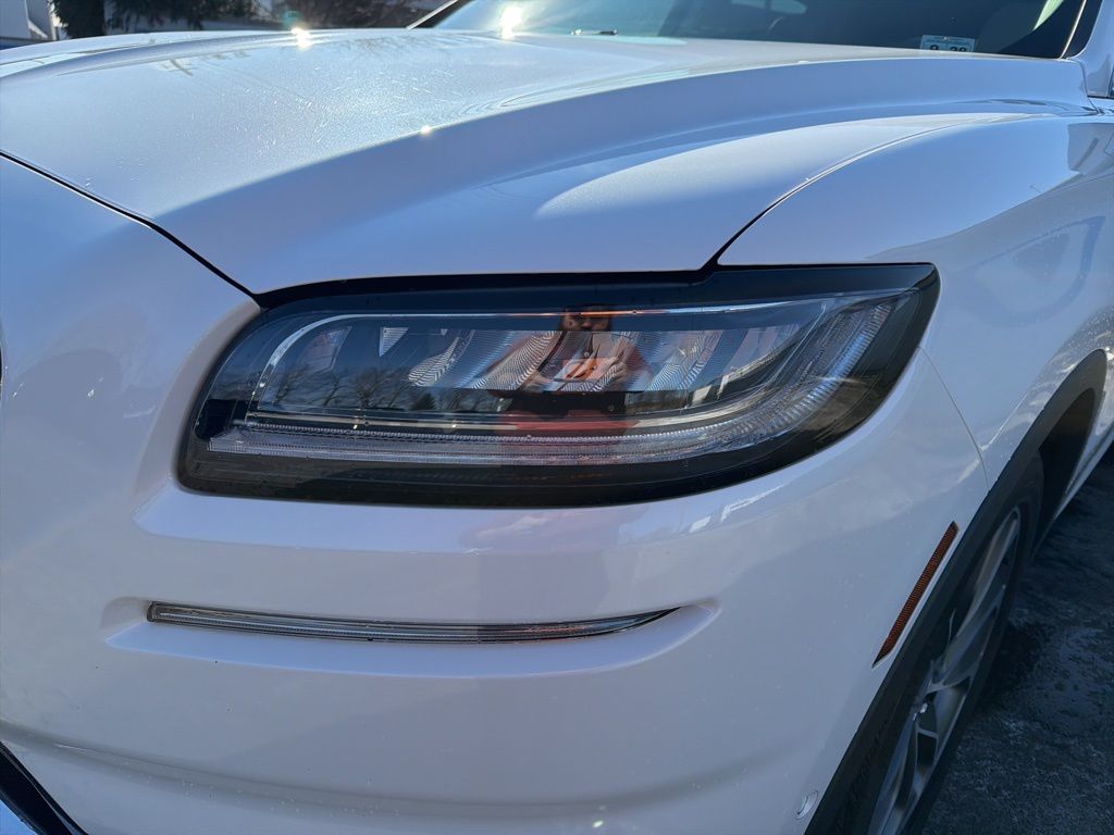 Thumbnail: 2023 Lincoln Nautilus - 9