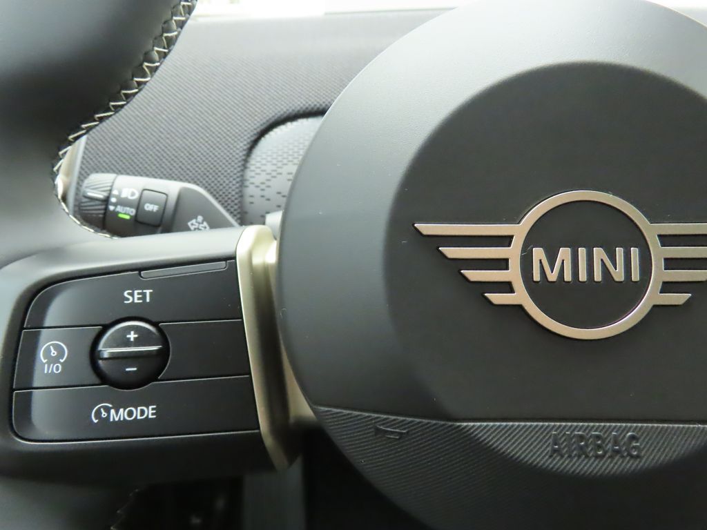 Thumbnail: 2025 MINI Cooper Countryman - 12