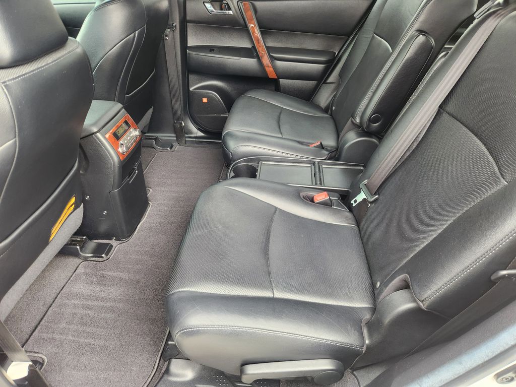 2012 Toyota Highlander Limited White at Emmons Autoplex