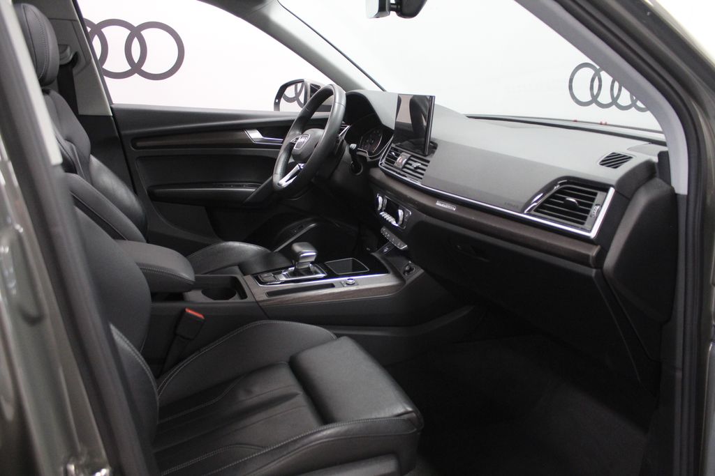 Thumbnail: 2024 Audi Q5 - 25
