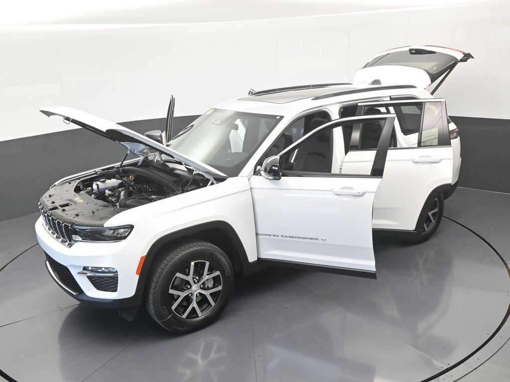 Used 2025 Bright White Clearcoat Jeep Limited image 59