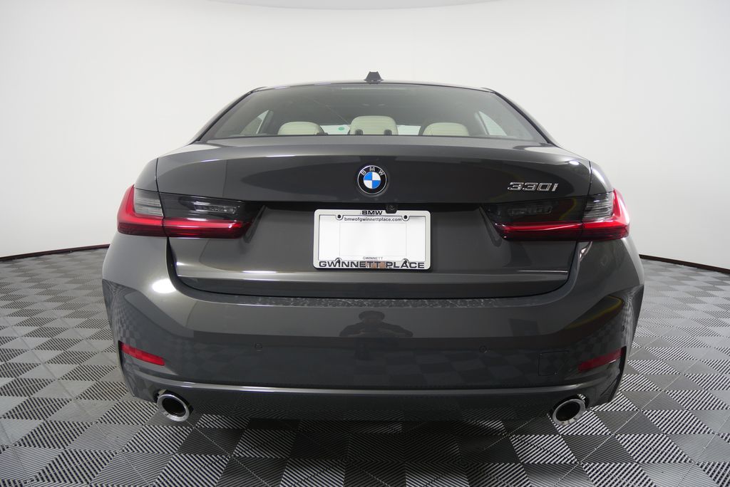 Thumbnail: 2026 BMW 3 Series - 4