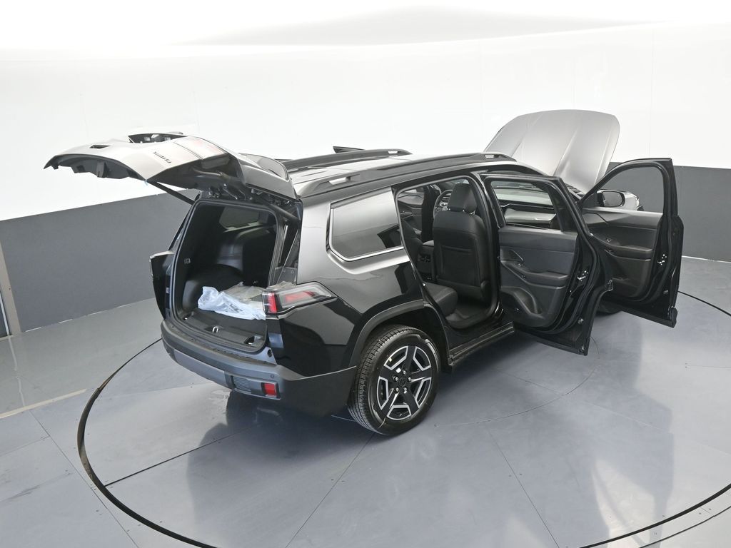 New 2026 diamond black crystal pearlcoat Jeep Limited image 64