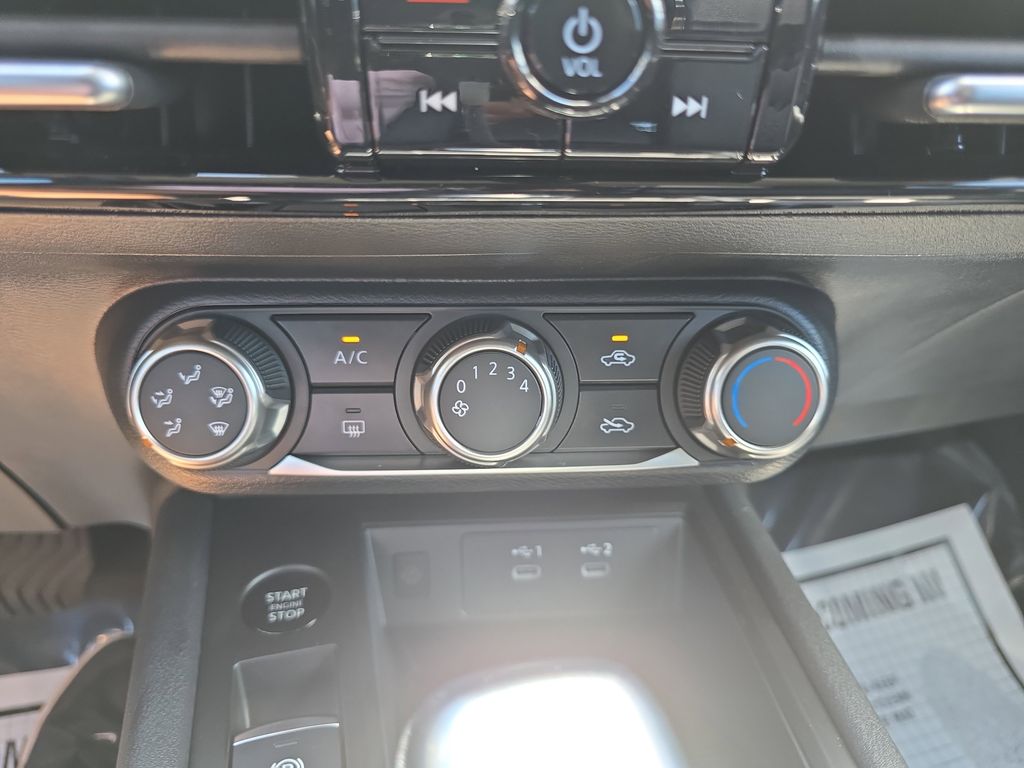 2025 Gun Metallic Nissan Kicks SV FWD SUV