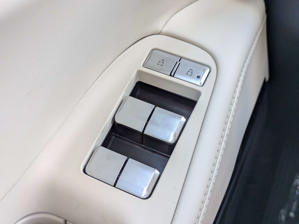 2027 Lincoln Navigator Premiere