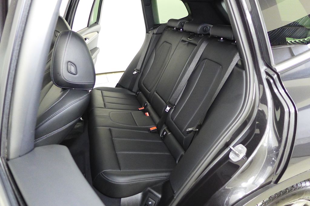 Thumbnail: 2023 BMW X3 - 21