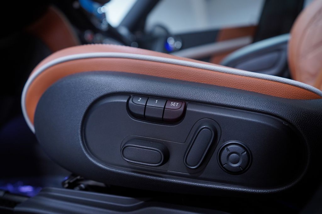 Thumbnail: 2024 MINI Cooper Countryman - 18