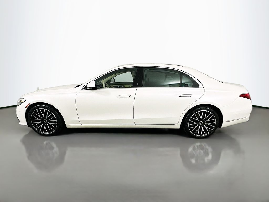 Thumbnail: 2023 Mercedes-Benz S-Class - 8