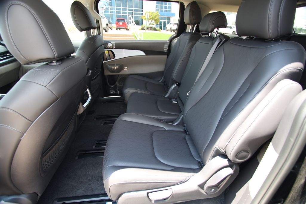 New 2027 Kia Carnival MPV Van