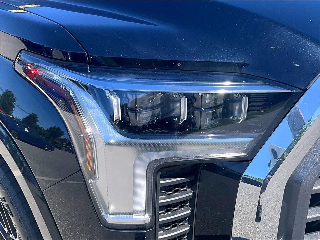 2025 Toyota Tundra — photo 34