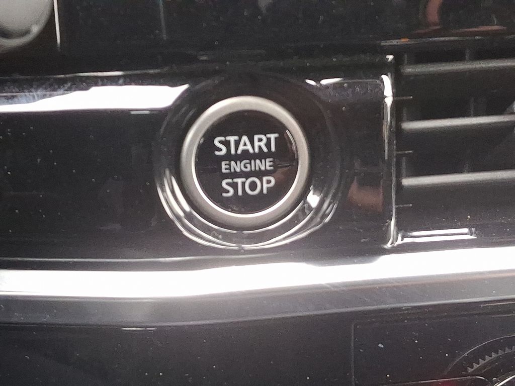 Thumbnail: 2023 Nissan Pathfinder - 24