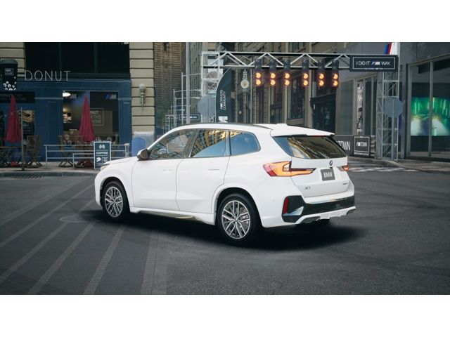 Thumbnail: 2026 BMW X1 - 2