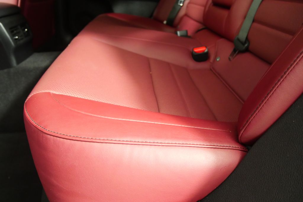 2018 Lexus IS 300 15