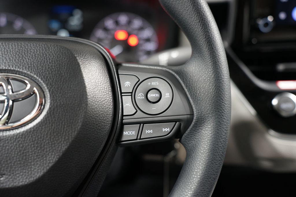 Thumbnail: 2025 Toyota Corolla - 13