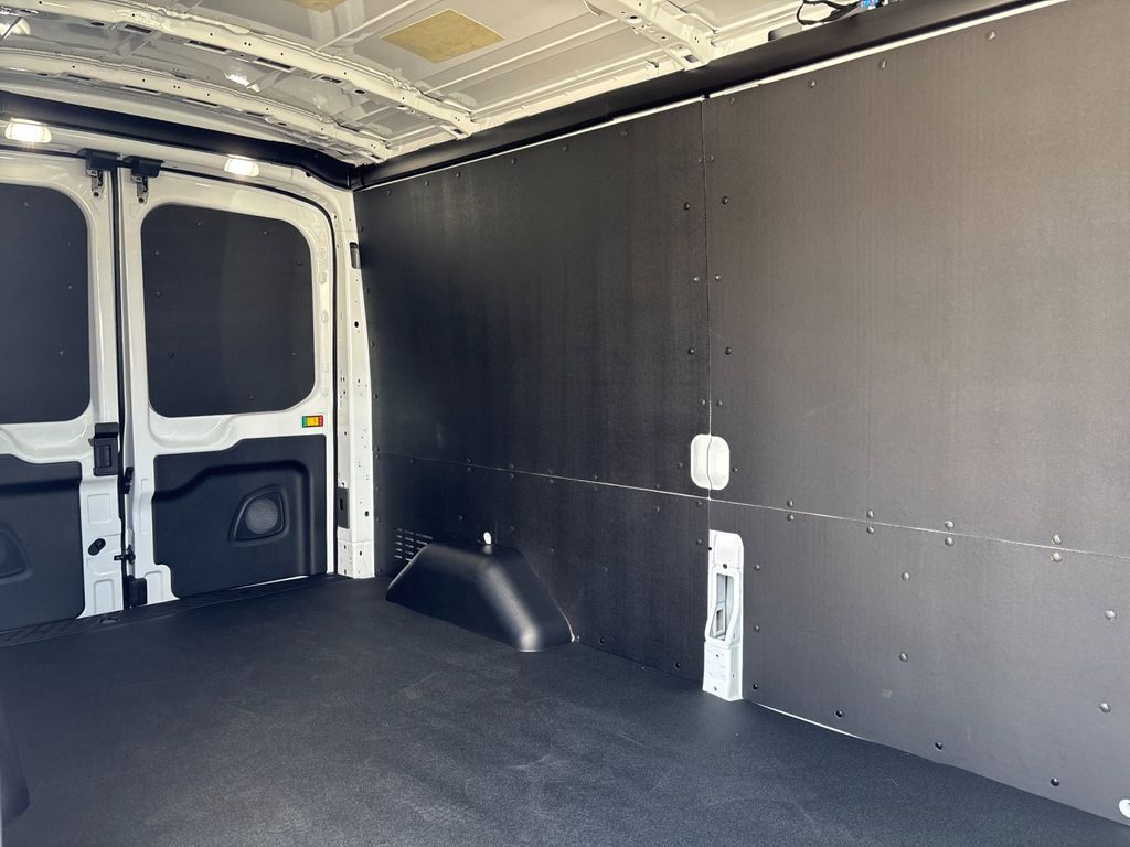 New 2026 Oxford White Ford Cargo Van image 41