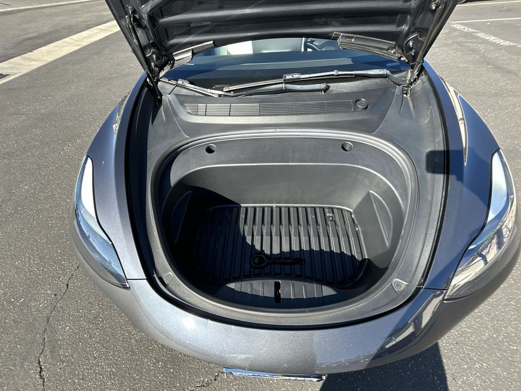 Thumbnail: 2022 Tesla Model 3 - 25