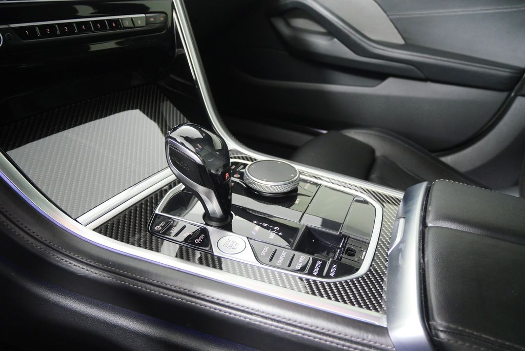 2020 BMW 8 Series M850i xDrive 29