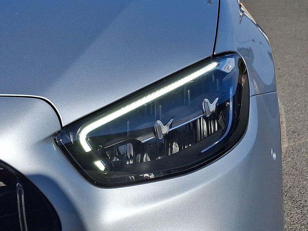 Thumbnail: 2021 Mercedes-Benz E-Class - 9