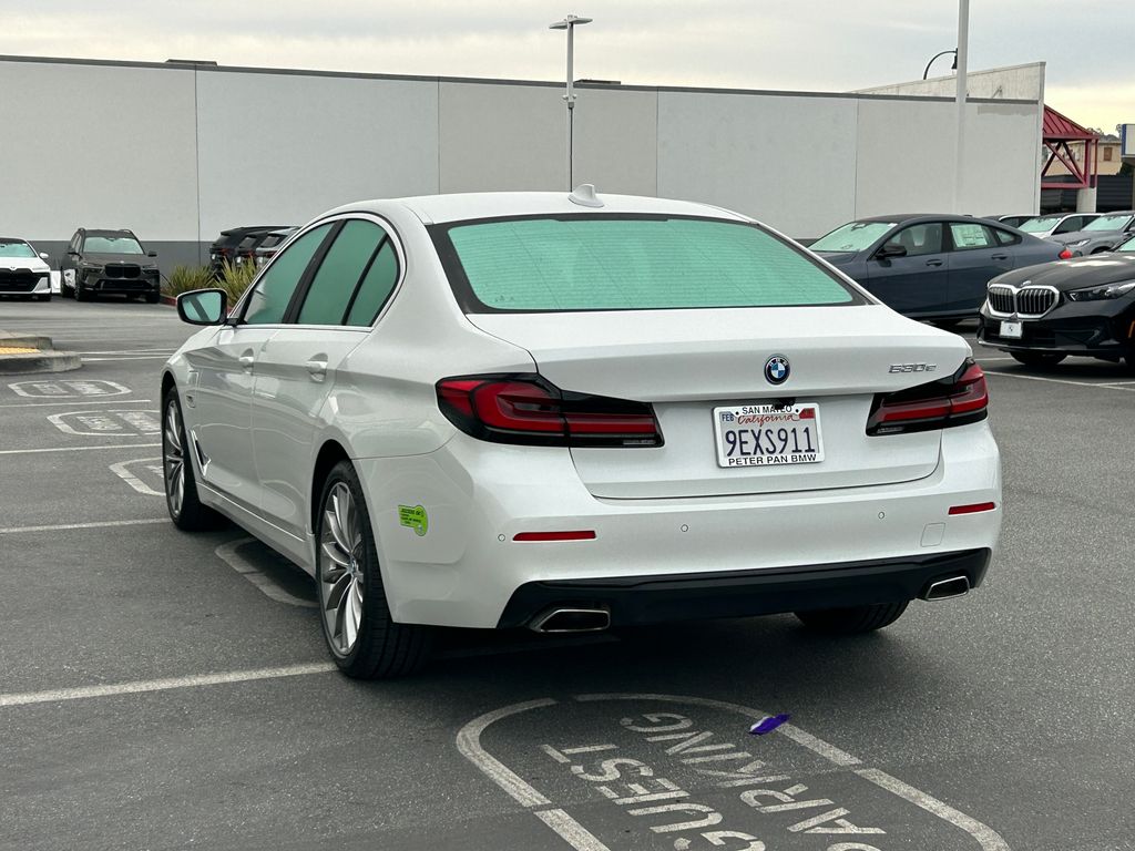 Thumbnail: 2023 BMW 5 Series - 3