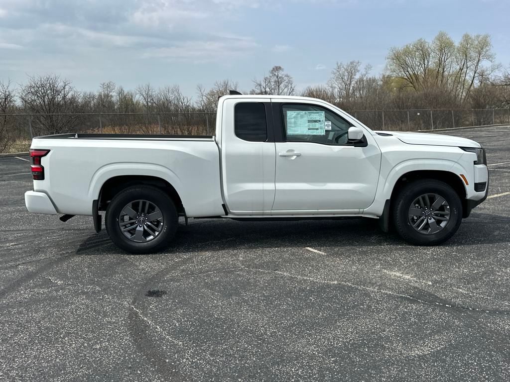 2025 Nissan Frontier SV photo