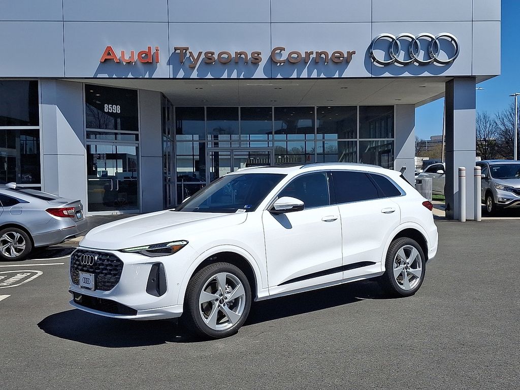 Thumbnail: 2026 Audi Q5 - 1