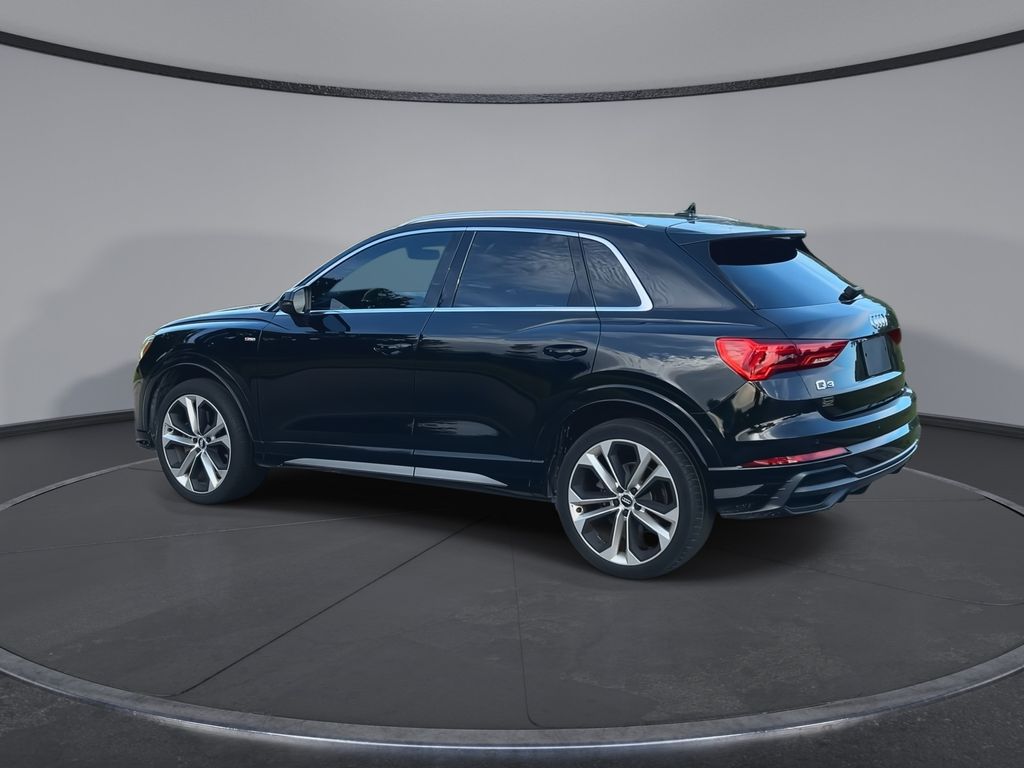 Thumbnail: 2020 Audi Q3 - 6