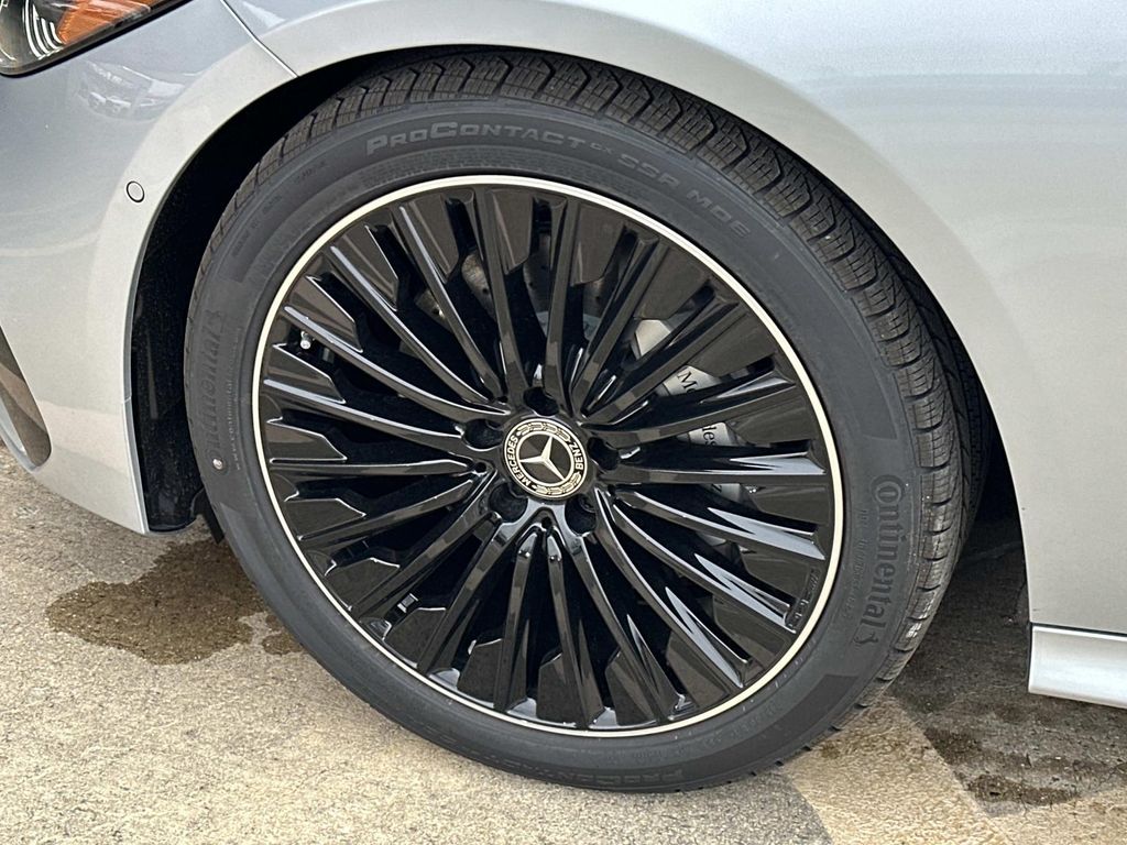 Thumbnail: 2026 Mercedes-Benz CLE - 9