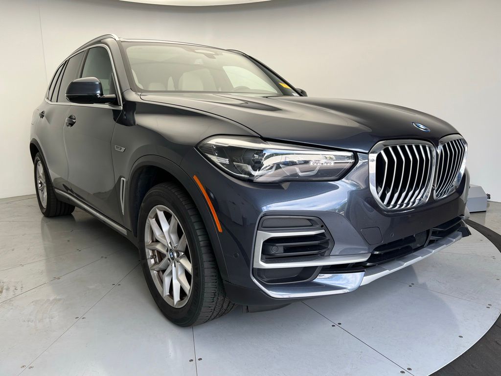 2022 BMW X5 xDrive45e 2