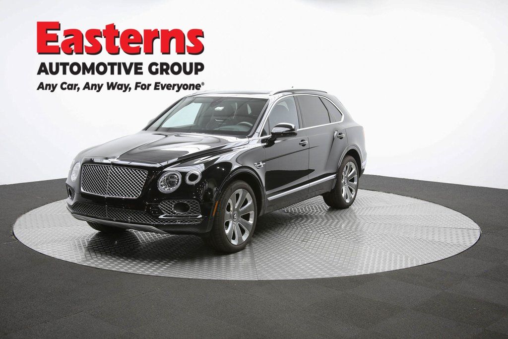 Used 2018 Black Bentley Mulliner image 71