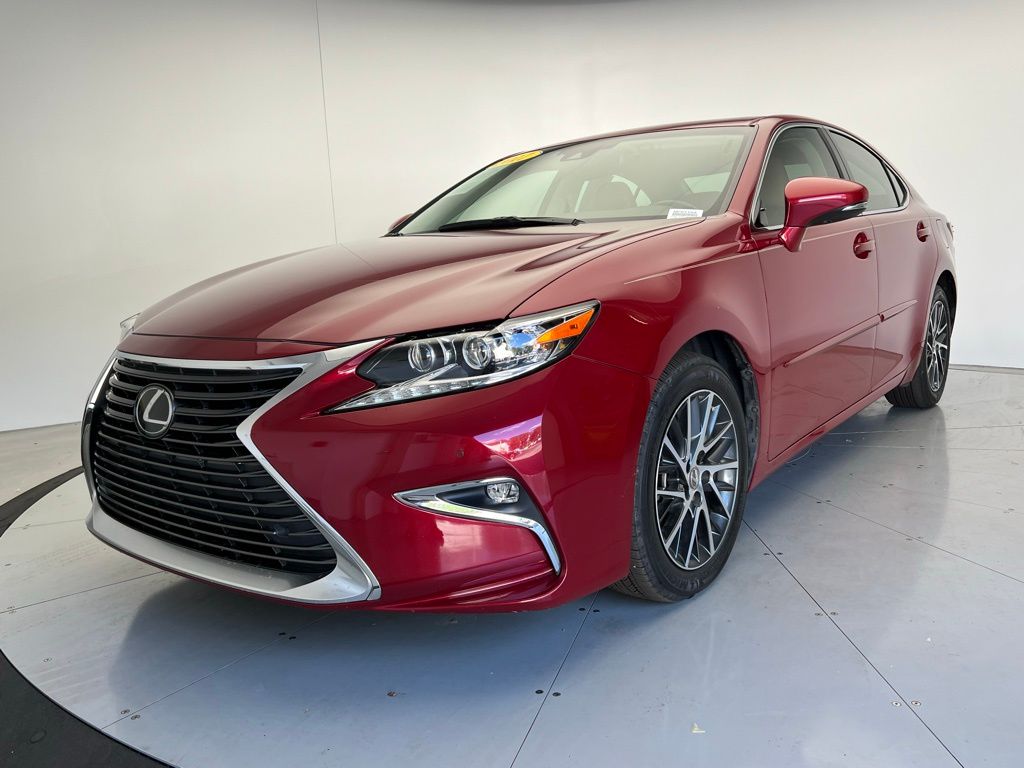 Thumbnail: 2017 Lexus ES - 1