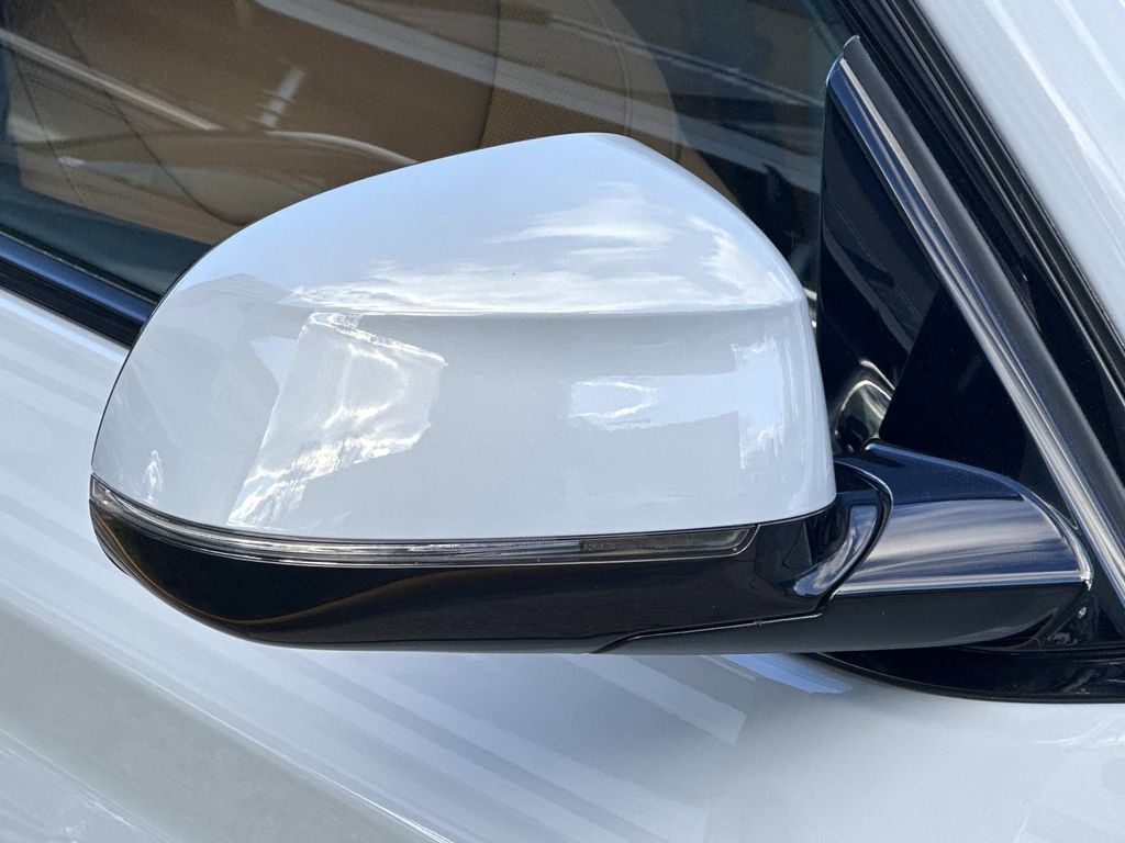 Thumbnail: 2022 BMW X4 - 6