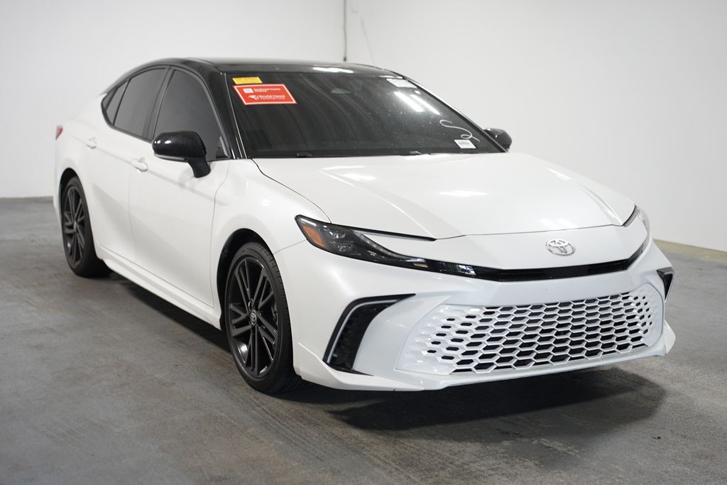 2025 Toyota Camry XSE 3