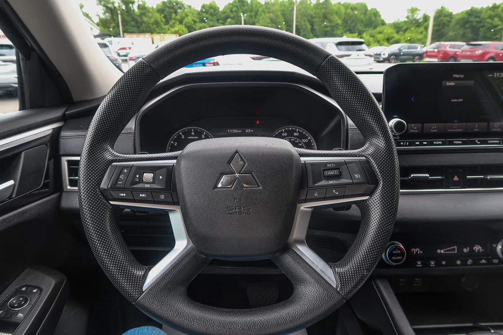 2024 Mitsubishi Outlander ES 2.5 S-AWC