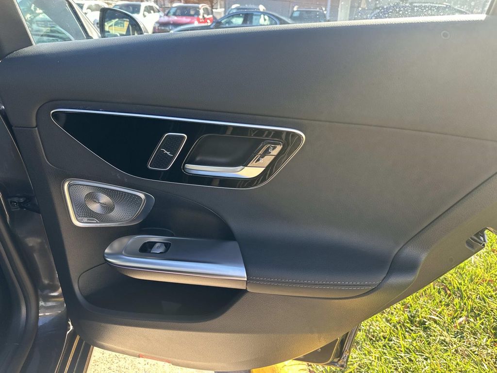 Thumbnail: 2025 Mercedes-Benz C-Class - 24